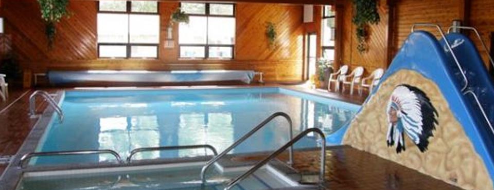 View of the Indoor Pool at the Black Hawk Motel in Wisconsin Dells 960
