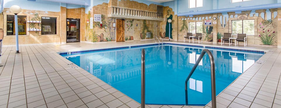 Hotels In Wisconsin Dells With Indoor Pool Heated Enclosed Clarion Hotel In Baraboo Wi With Indoor Pool 960
