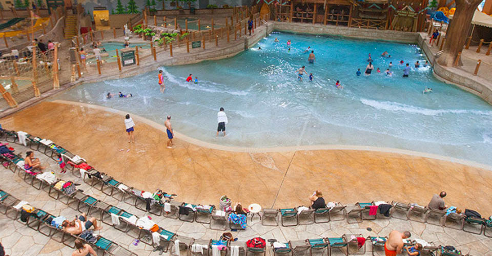 Wave Pool at the Great Wolf Lodge Indoor Water Park in Wisconsin Dells 960