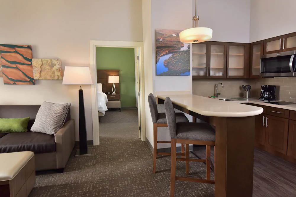 2 Bedroom Suite Wisconsin Dells Extra Family Space, Romantic Getaway