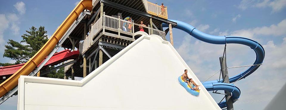 View of the large, back and forth towering water slide at the Outdoor Water Park at Chula Vista Resort in Wisconsin Dells 960