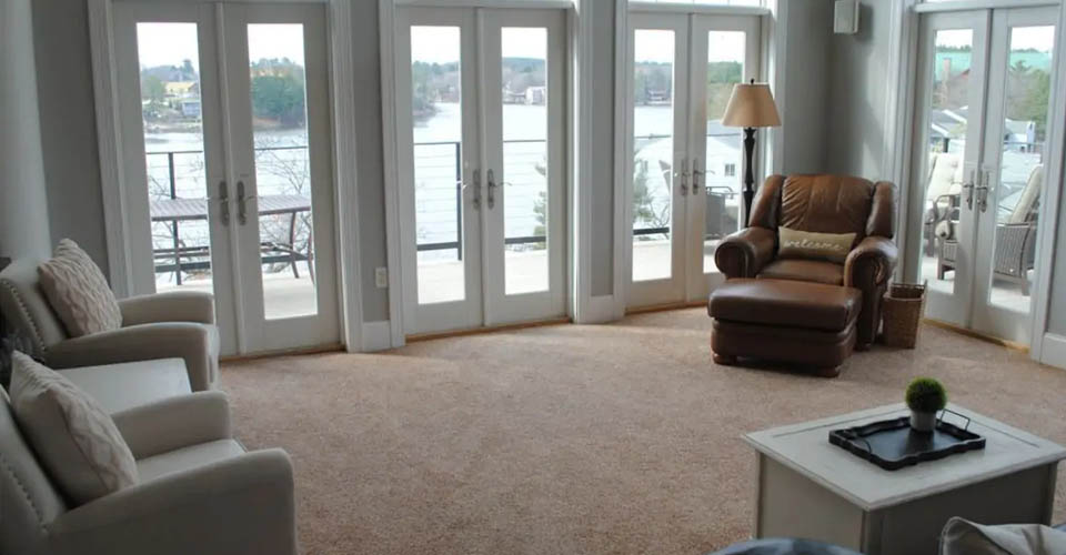 Villa Living Room at Delton Grand Resort overlooking Lake Delton 960