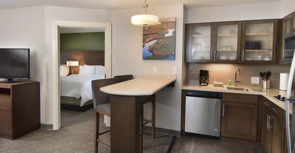 Suite with Kitchen at the Staybridge Suites in Wisconsin Dells 960